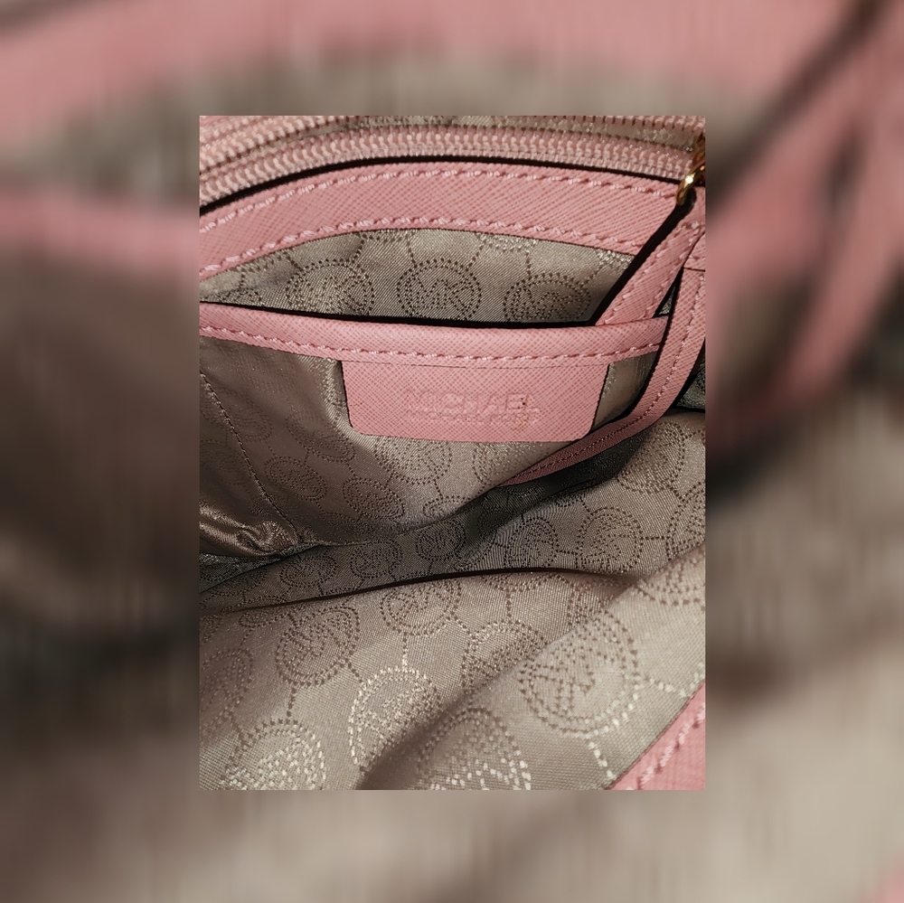 Michael Kors Cynthia Pastel Pink Med Saffiano Leather Satchel NWOT - Picture 9 of 16